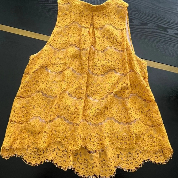 Love Fire Lace Tank with Small Stand Up Collar - Size S/P - Mustard Yell… - Picture 4 of 12